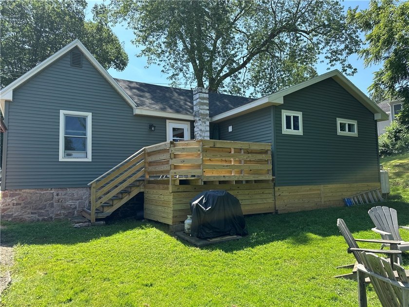 Welcome to 35 Bolton Avenue-a completely renovated, move-in - photo 7