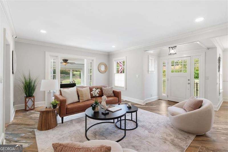 Welcome to this beautifully remodeled and extraordinarily unique - photo 6