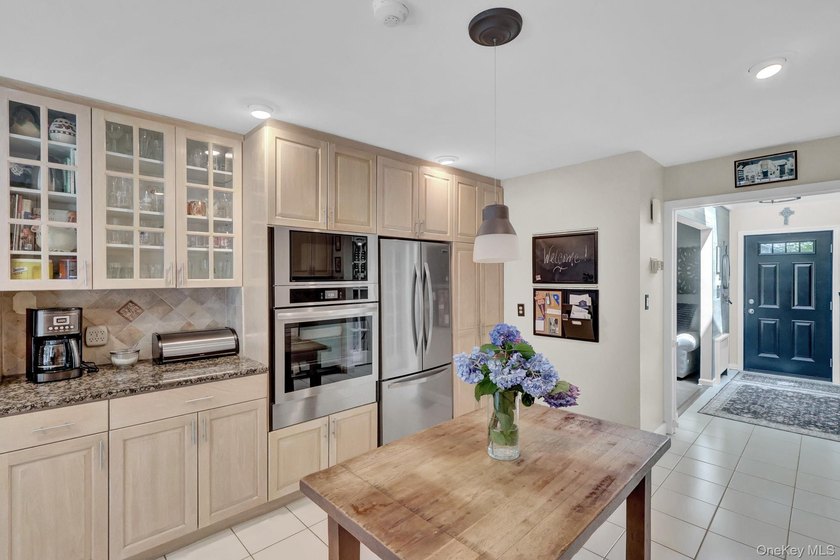 Welcome to 121 Old Field Rd, Huntington-a rare opportunity in - photo 12