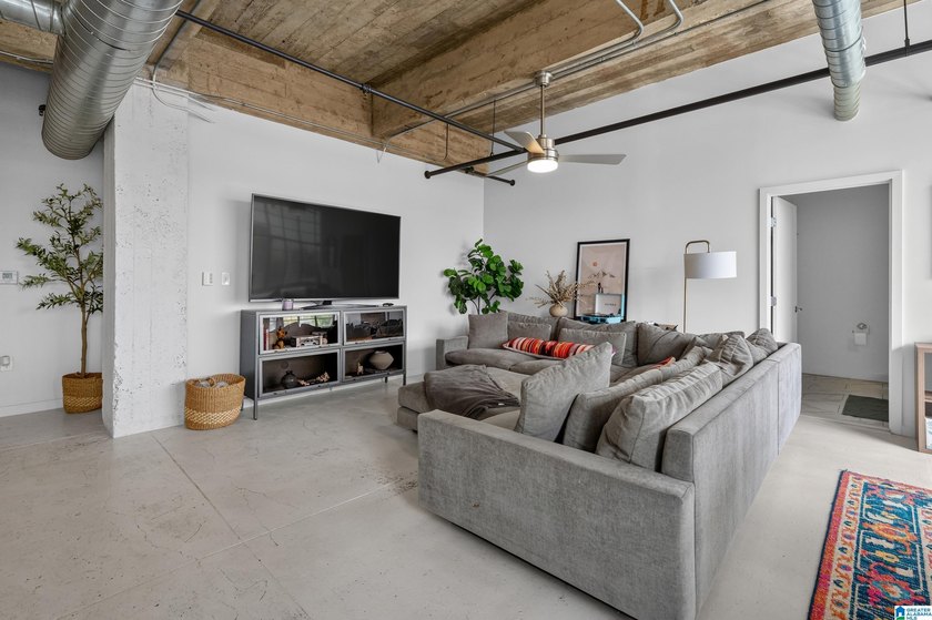 Experience downtown living in Birmingham's Franklin Building - photo 13