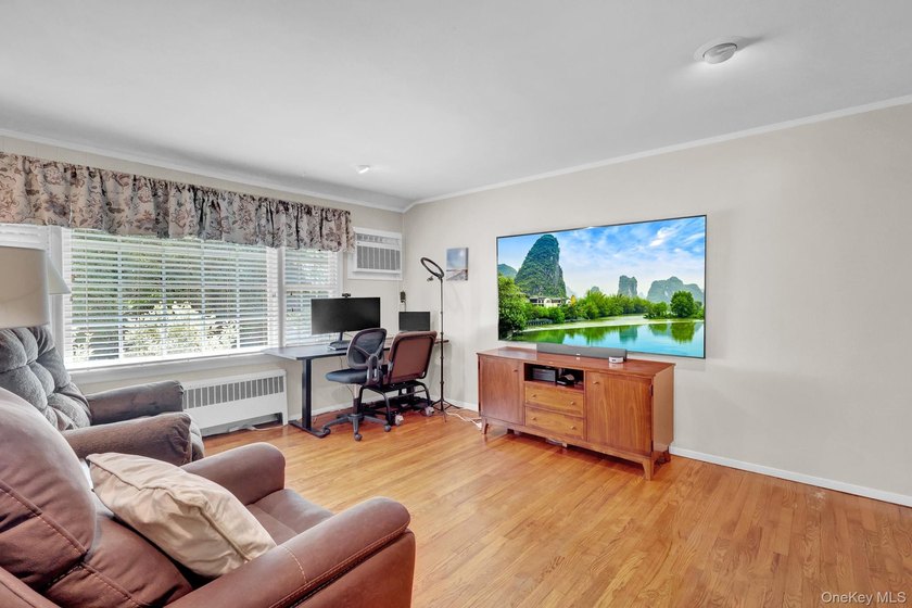 Welcome to 121 Old Field Rd, Huntington-a rare opportunity in - photo 23