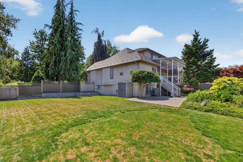 Situated in prestigious Abbey Ridge in Fraser Heights, this - photo 37