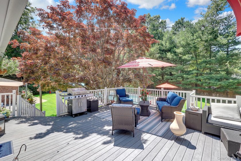 Welcome to 121 Old Field Rd, Huntington-a rare opportunity in - photo 37