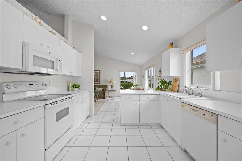 Welcome to Cypress Lakes, a gated active adult community - photo 11