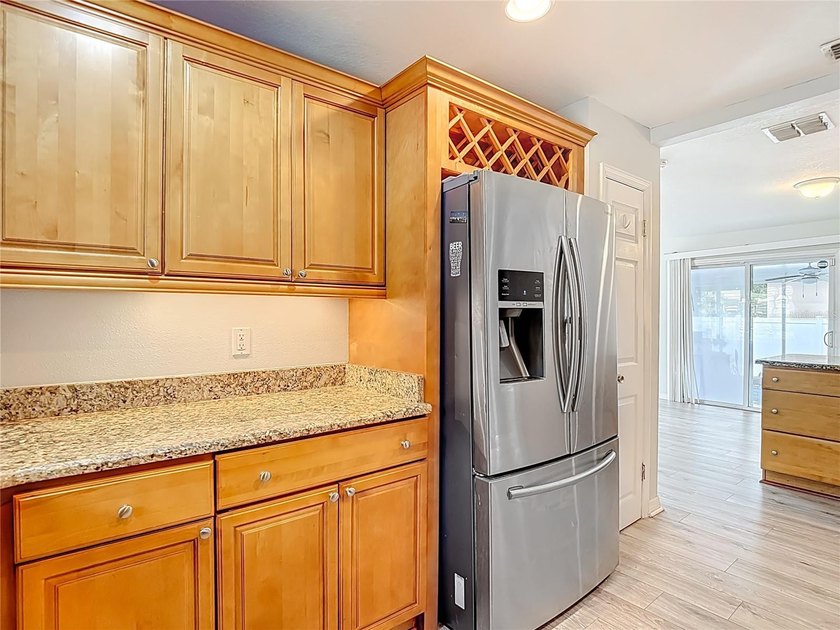 Discover the perfect blend of comfort, updates, and unbeatable - photo 22