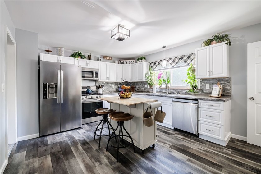 Open house Saturday, 7/11 11:00-12:30 &amp; Sunday, 7/11 1:30-3:00 - photo 8