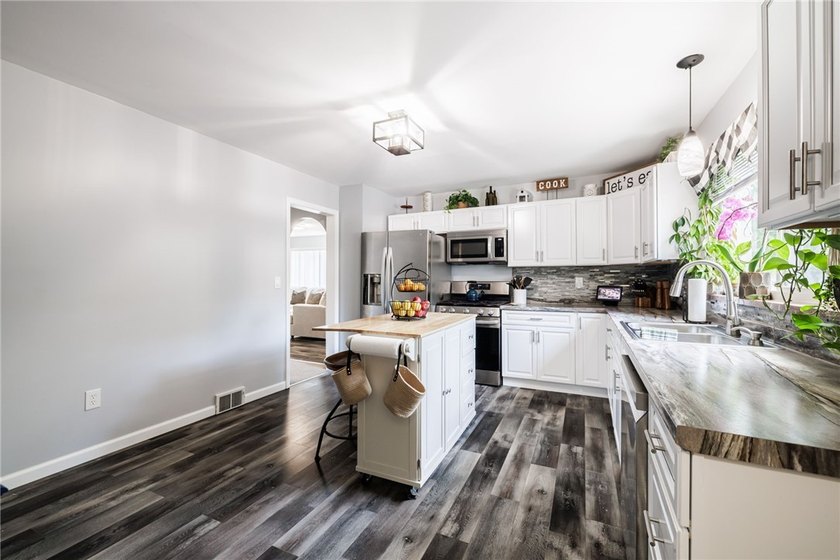 Open house Saturday, 7/11 11:00-12:30 &amp; Sunday, 7/11 1:30-3:00 - photo 10