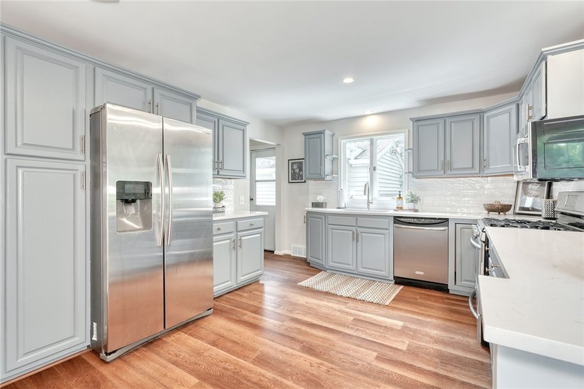 Welcome home to this beautifully updated 3-bedroom ranch nestled - photo 6
