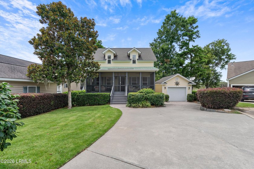 Front and back water views! This beautifully maintained - photo 2
