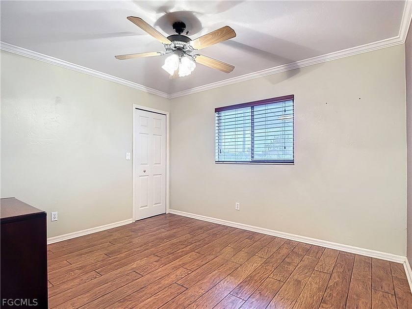 Reduced! This highly sought after SW Cape Coral 3-bedroom 2 bath - photo 15