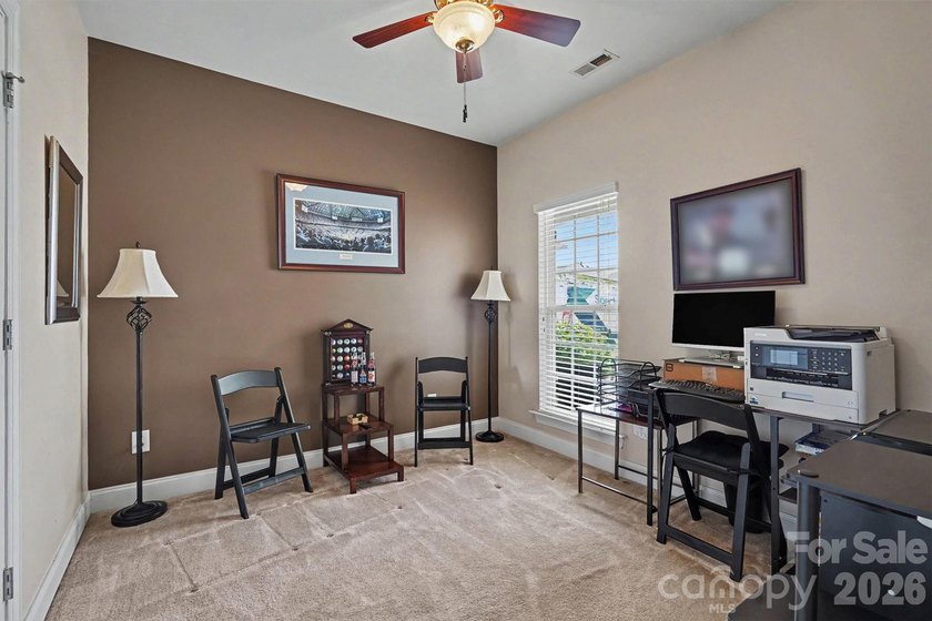 Beautiful move-in ready ranch style home in highly desirable - photo 9