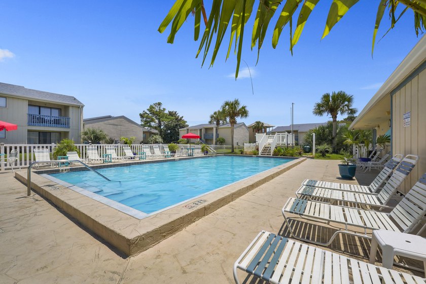 Less than 1,000 feet to a private beach entrance conveniently - photo 43