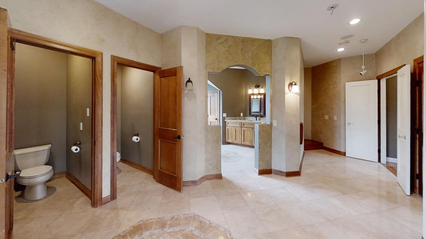 Suitable for multi-generational living! Elevatored 8344 Square - photo 30