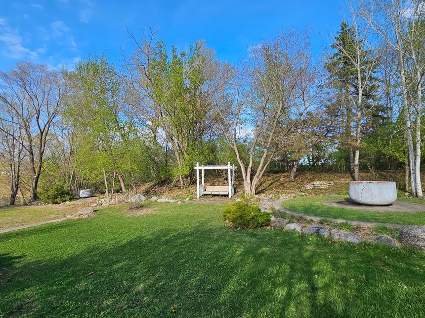 Suitable for multi-generational living! Elevatored 8344 Square - photo 49