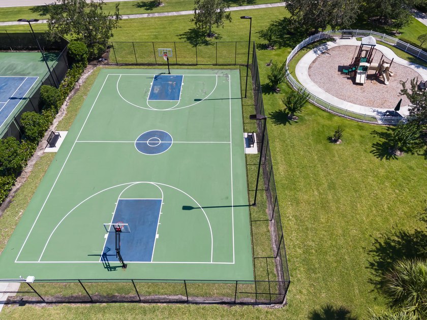 Nestled within a highly desirable DiVosta-built community, this - photo 32