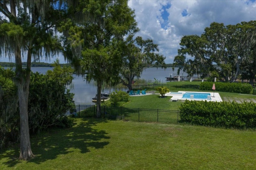 Discover an incredible opportunity to create your dream home in - photo 15