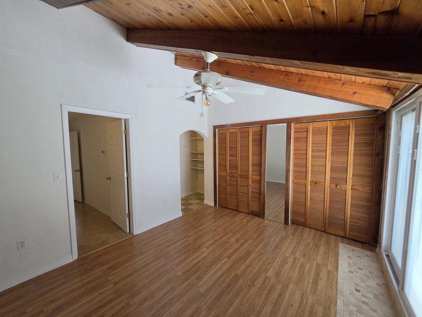 Rare opportunity to own a piece of heaven as Live-in or - photo 21