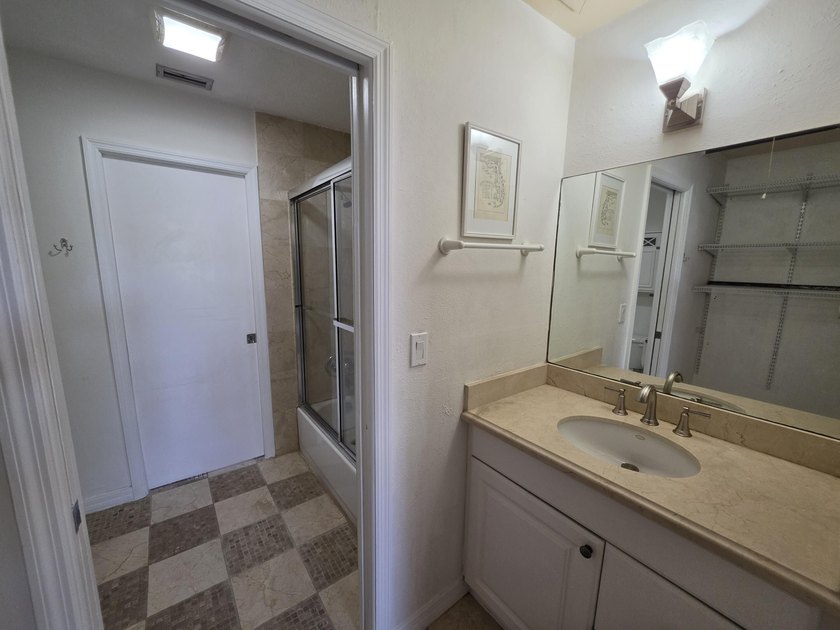 Rare opportunity to own a piece of heaven as Live-in or - photo 25