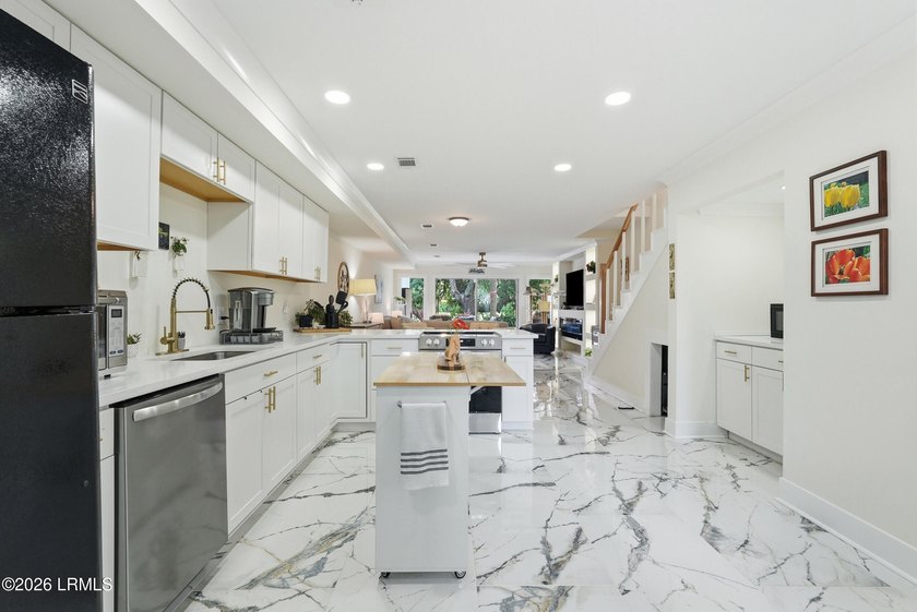 Experience the best of Lowcountry waterfront living at Mariners - photo 7
