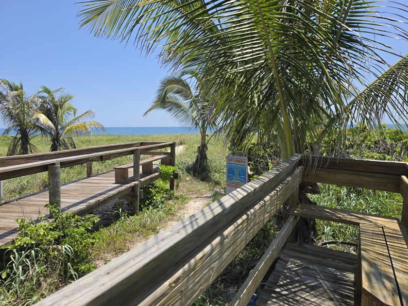 Rare opportunity to own a piece of heaven as Live-in or - photo 37
