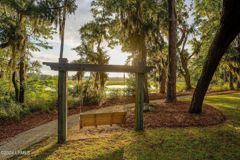 Located in the heart of downtown Beaufort, SC, 2 Creeks End Lane - photo 8
