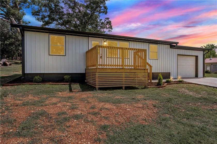 Completely remodeled and move-in ready, this 3-bedroom, 1-bath - photo 16