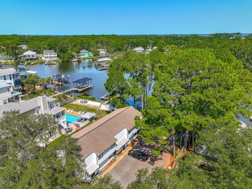 Renovated Buck Bayou water front unit with boat dock that hasn't - photo 3