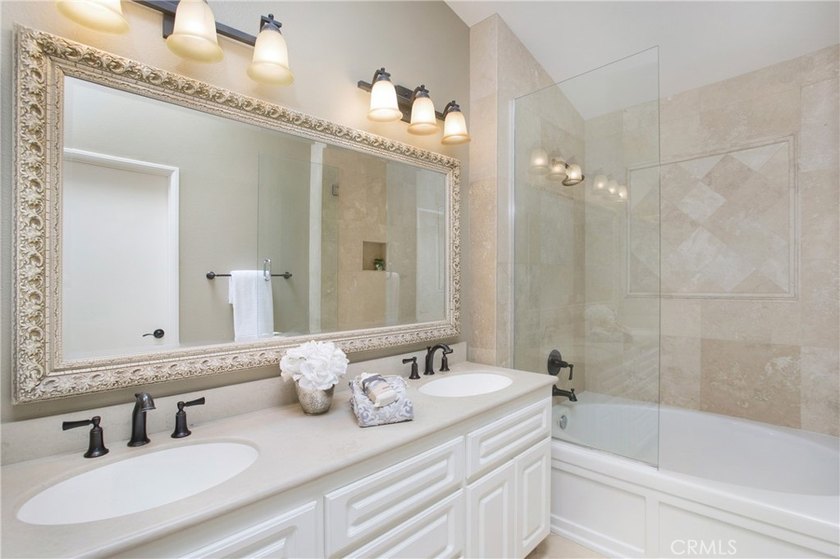 This private corner location feels like a single-family home - photo 18