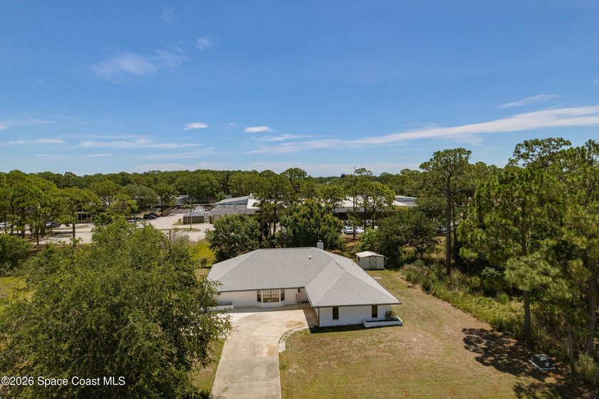 Updated, move-in ready, and located in highly sought-after - photo 36