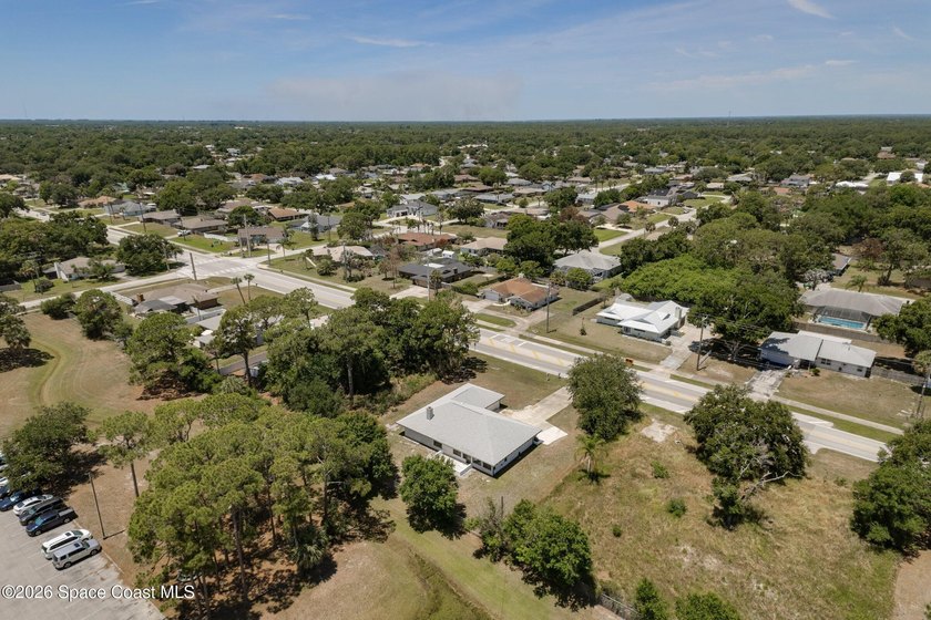 Updated, move-in ready, and located in highly sought-after - photo 41
