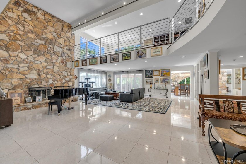 Welcome to This Totally Renovated 5 Bedroom, 4.5 Bath - photo 3
