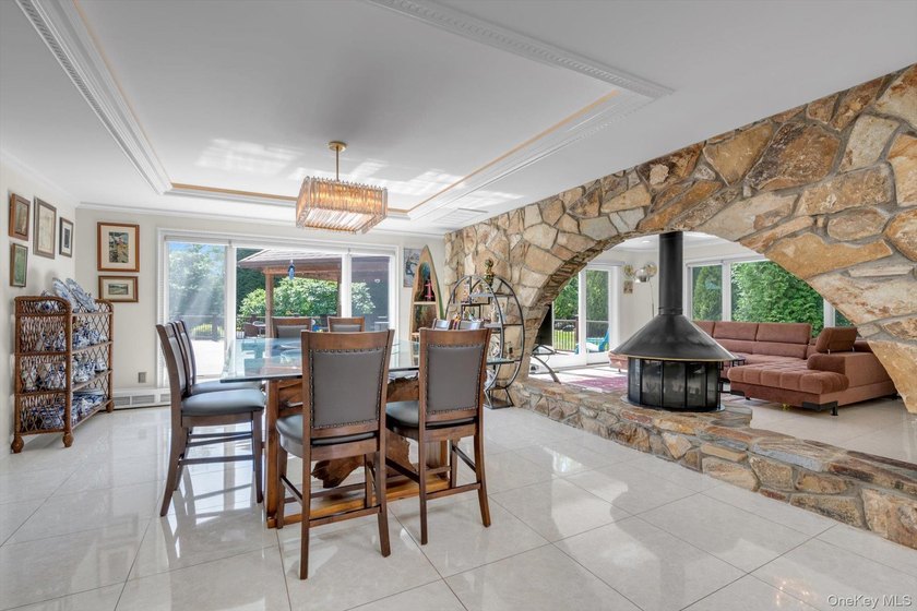 Welcome to This Totally Renovated 5 Bedroom, 4.5 Bath - photo 5