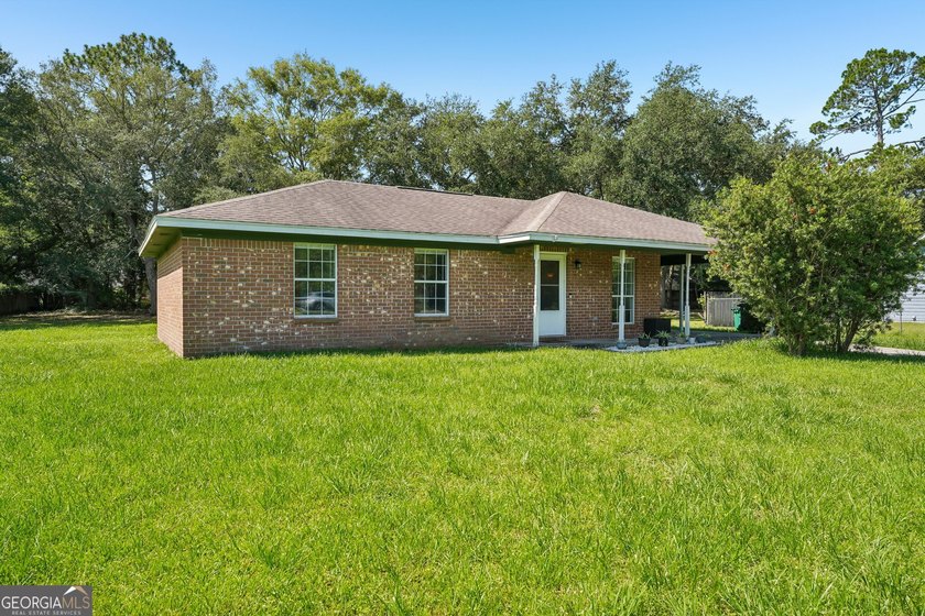 Welcome to 310 Watts Street in Saint Marys, GA! This charming - photo 6