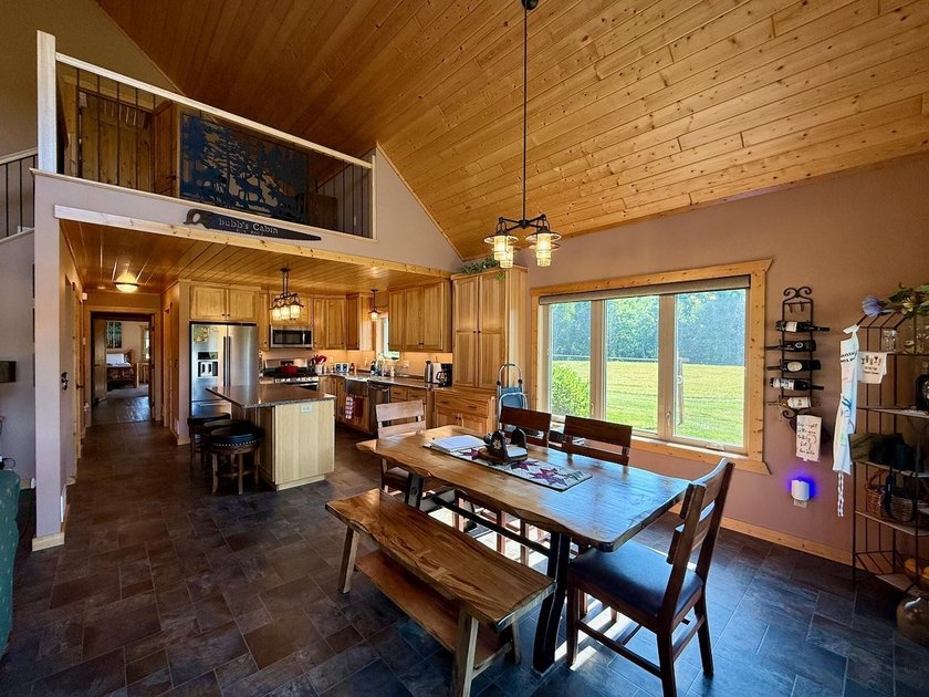 This exceptional property, situated east of Hinckley and south - photo 35