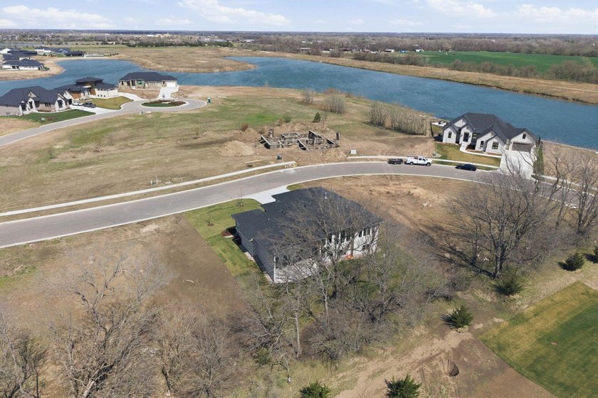 Step into modern comfort with this stunning new construction - photo 33