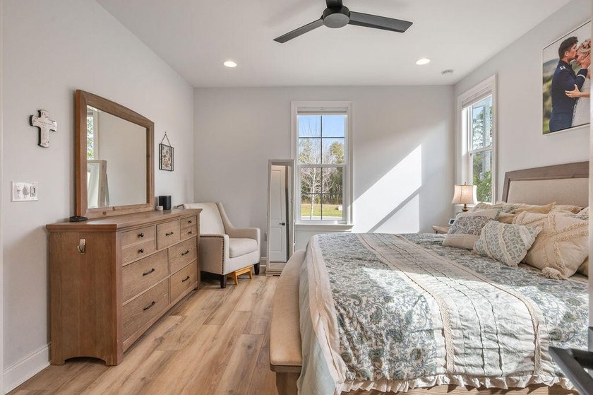 Located in beautiful Valparaiso, Florida -- a charming home - photo 10