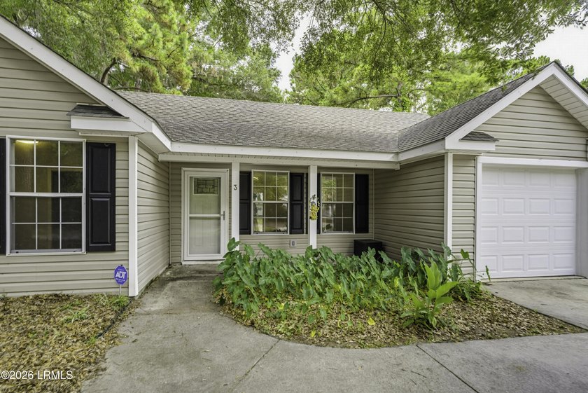 Welcome to 3 Eagle Trace, a charming 3-bedroom, 2-bath home on - photo 3
