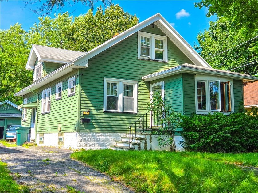 Opportunity awaits in this 4-bedroom Cape Cod located in - photo 2