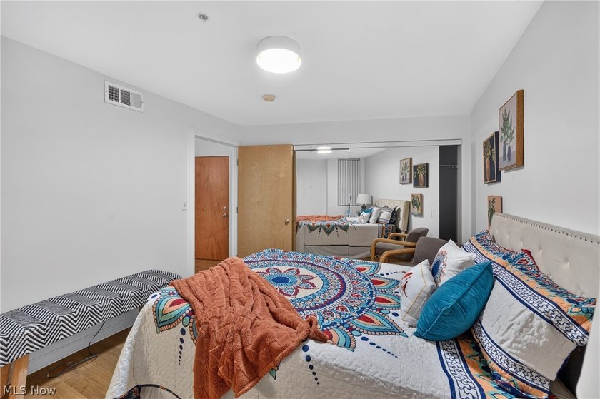 Welcome to urban living at its finest in the highly desirable - photo 18