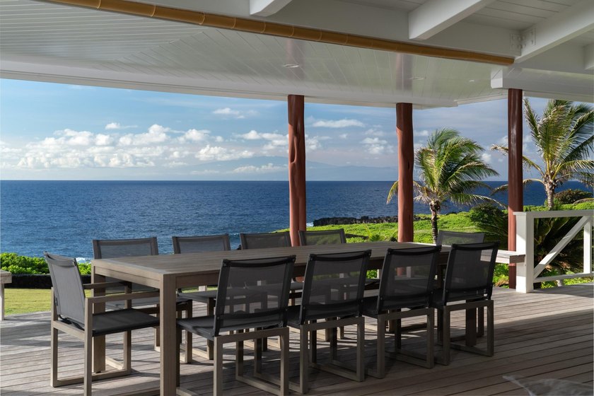 Escape to your own private paradise in the serene coastal town - photo 18
