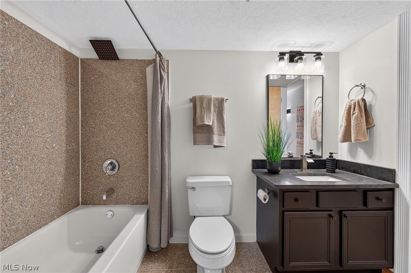 Welcome to urban living at its finest in the highly desirable - photo 19