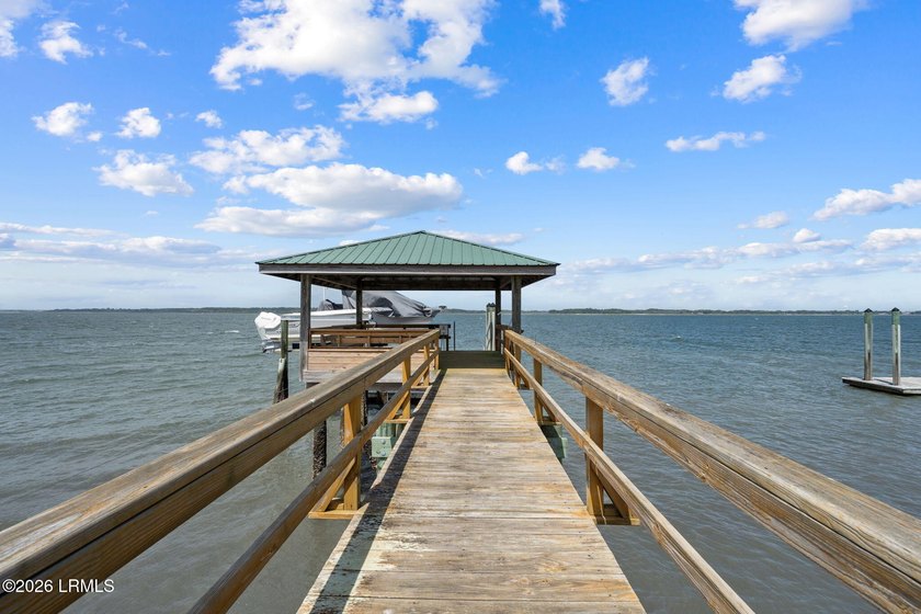Welcome to 100 Front Street, an exceptional deepwater residence - photo 8