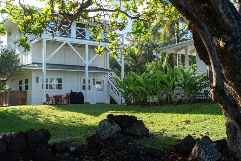 Escape to your own private paradise in the serene coastal town - photo 43
