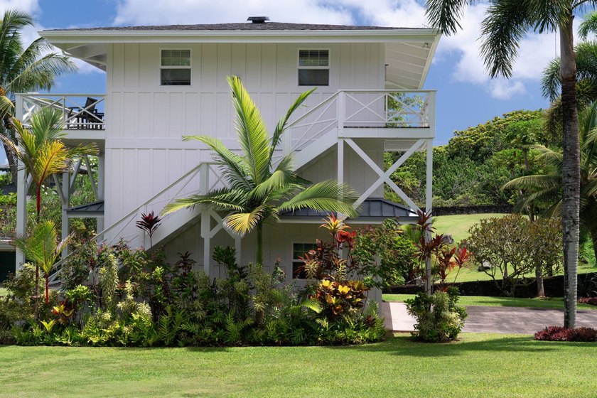 Escape to your own private paradise in the serene coastal town - photo 44