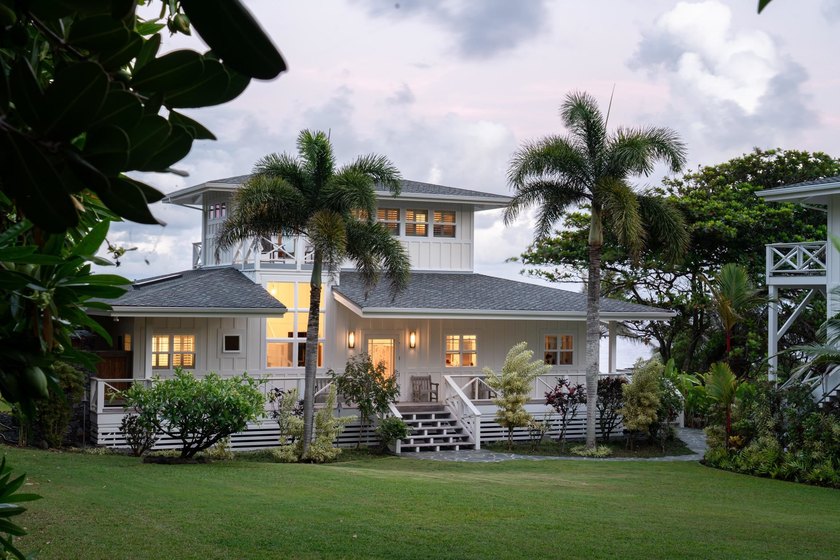 Escape to your own private paradise in the serene coastal town - photo 49