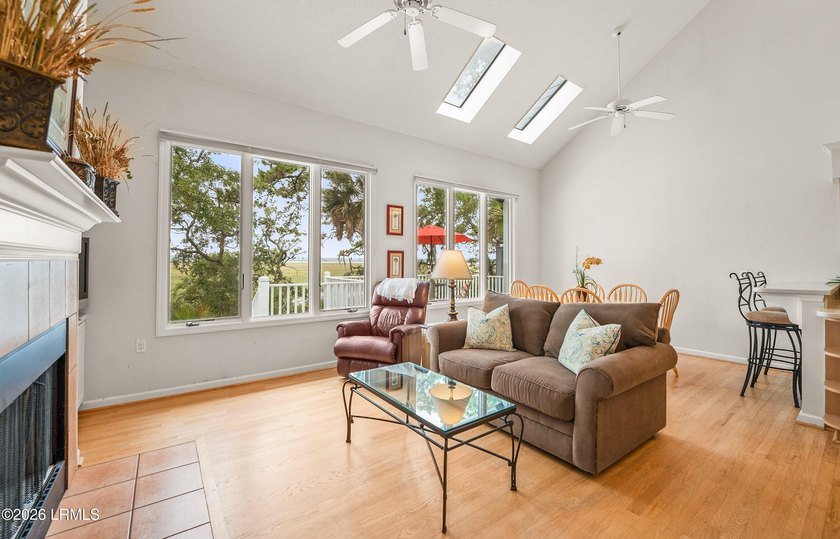 Tucked away in a private cul de sac on prestigious Dataw Island - photo 7