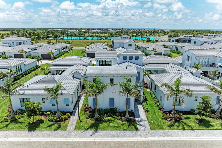 Discover refined coastal living in this beautifully appointed - photo 4