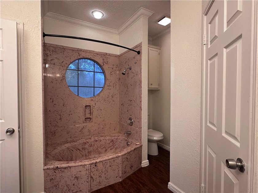 Great investment property. Two story home with a lot of - photo 14