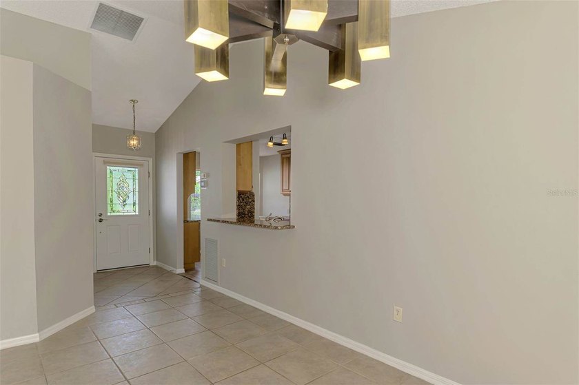 Under contract-accepting backup offers. ** STANDALONE VILLA IN - photo 12