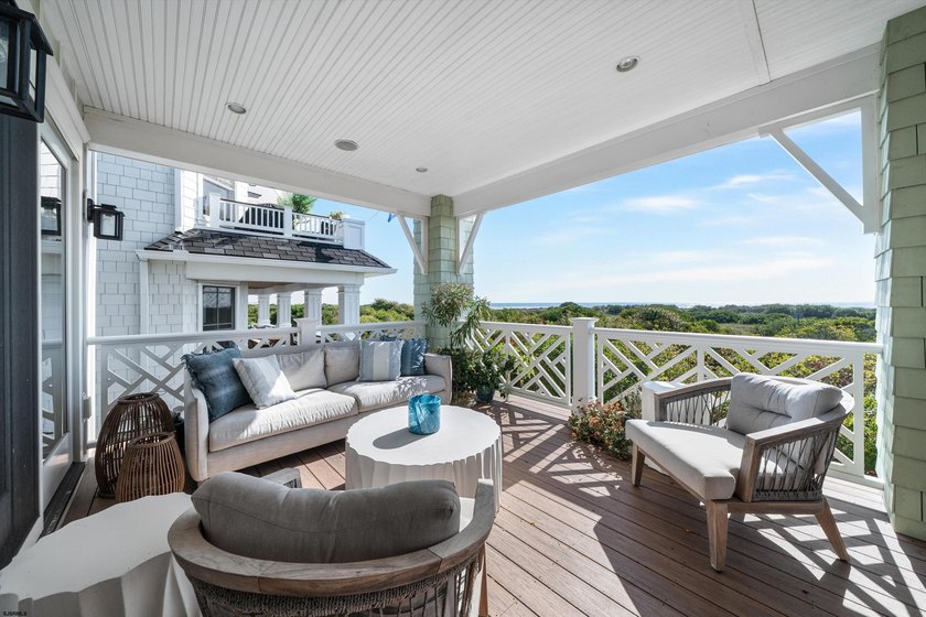 Stunning Beach Front Home with Unobstructed Ocean Views! This - photo 20